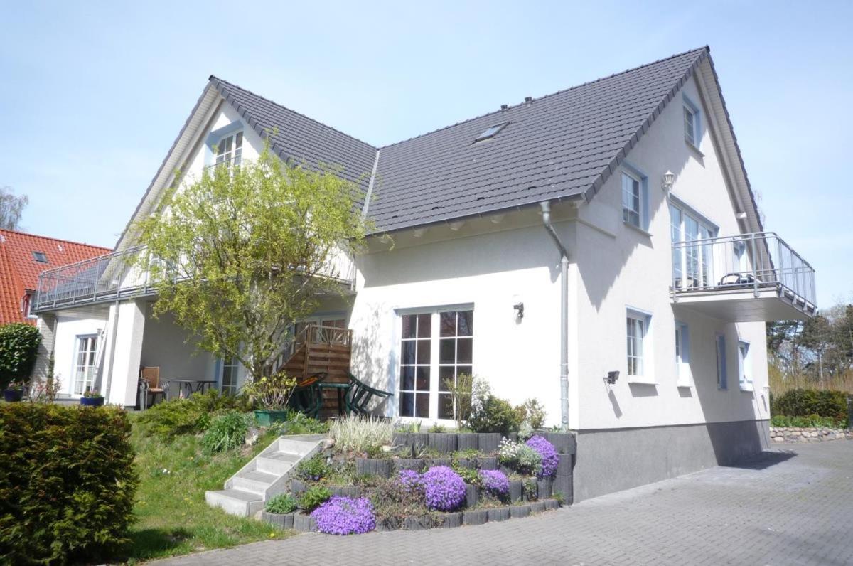 Ferienhaus Am Yachthafen, Moewe Daire Rostock Dış mekan fotoğraf