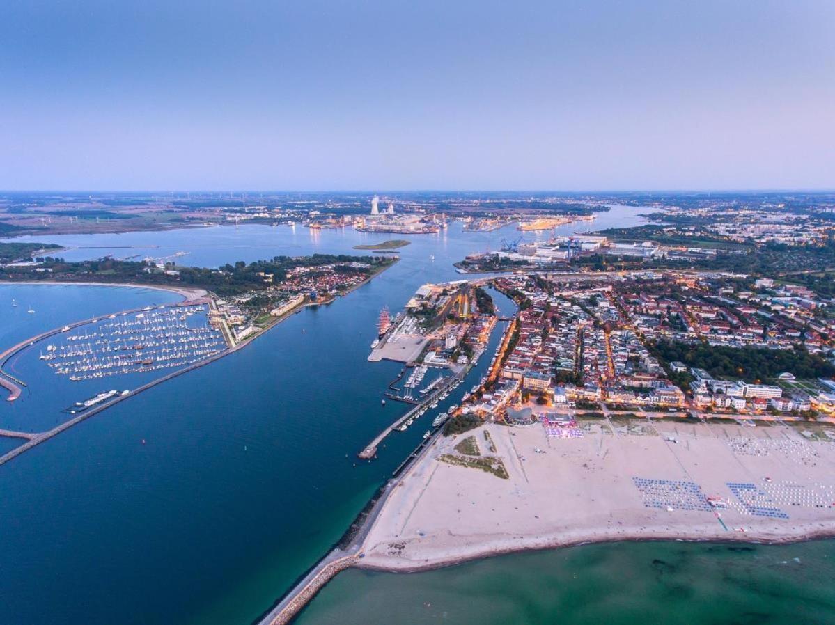 Ferienhaus Am Yachthafen, Moewe Daire Rostock Dış mekan fotoğraf