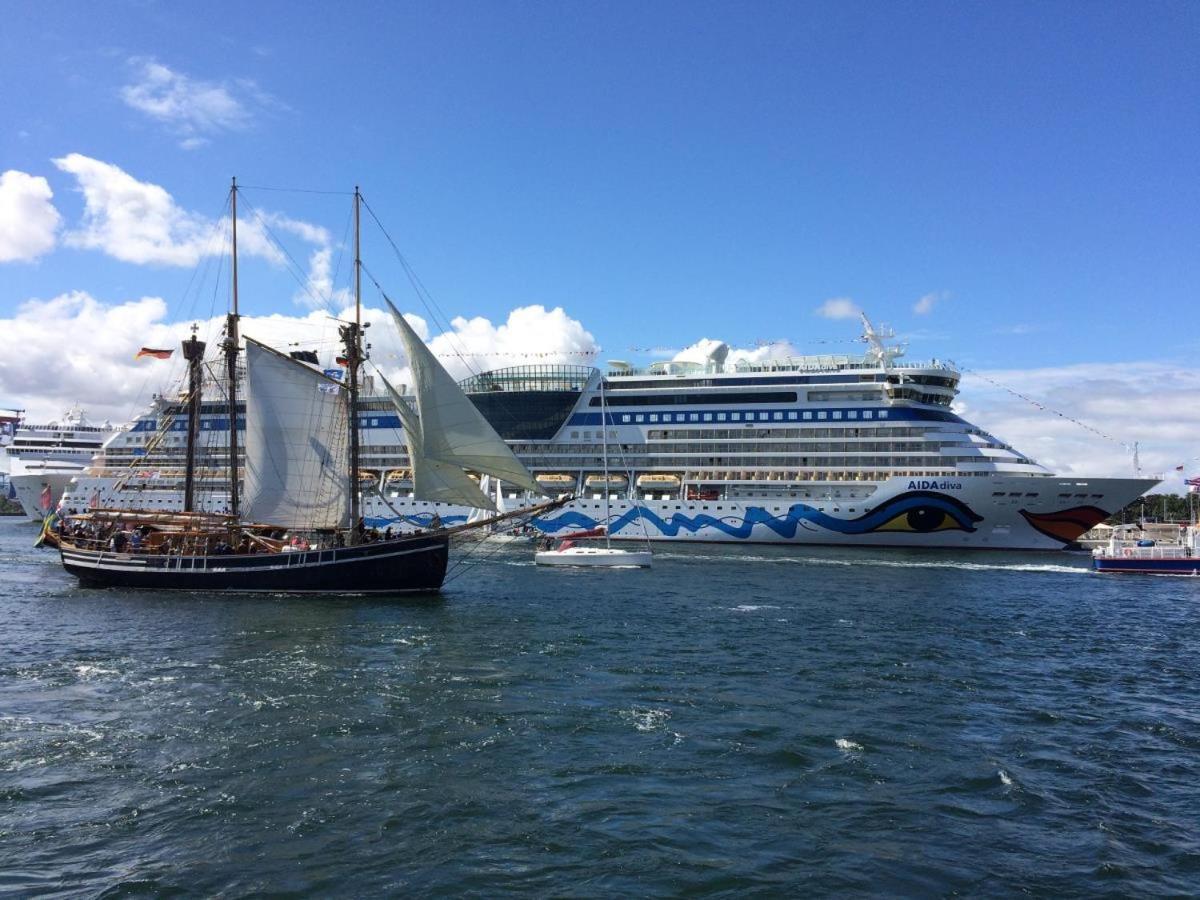 Ferienhaus Am Yachthafen, Moewe Daire Rostock Dış mekan fotoğraf