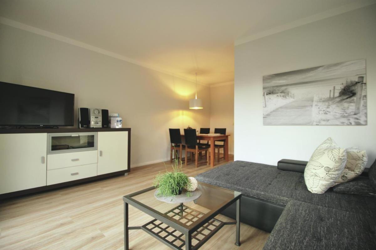 Ferienhaus Am Yachthafen, Moewe Daire Rostock Dış mekan fotoğraf